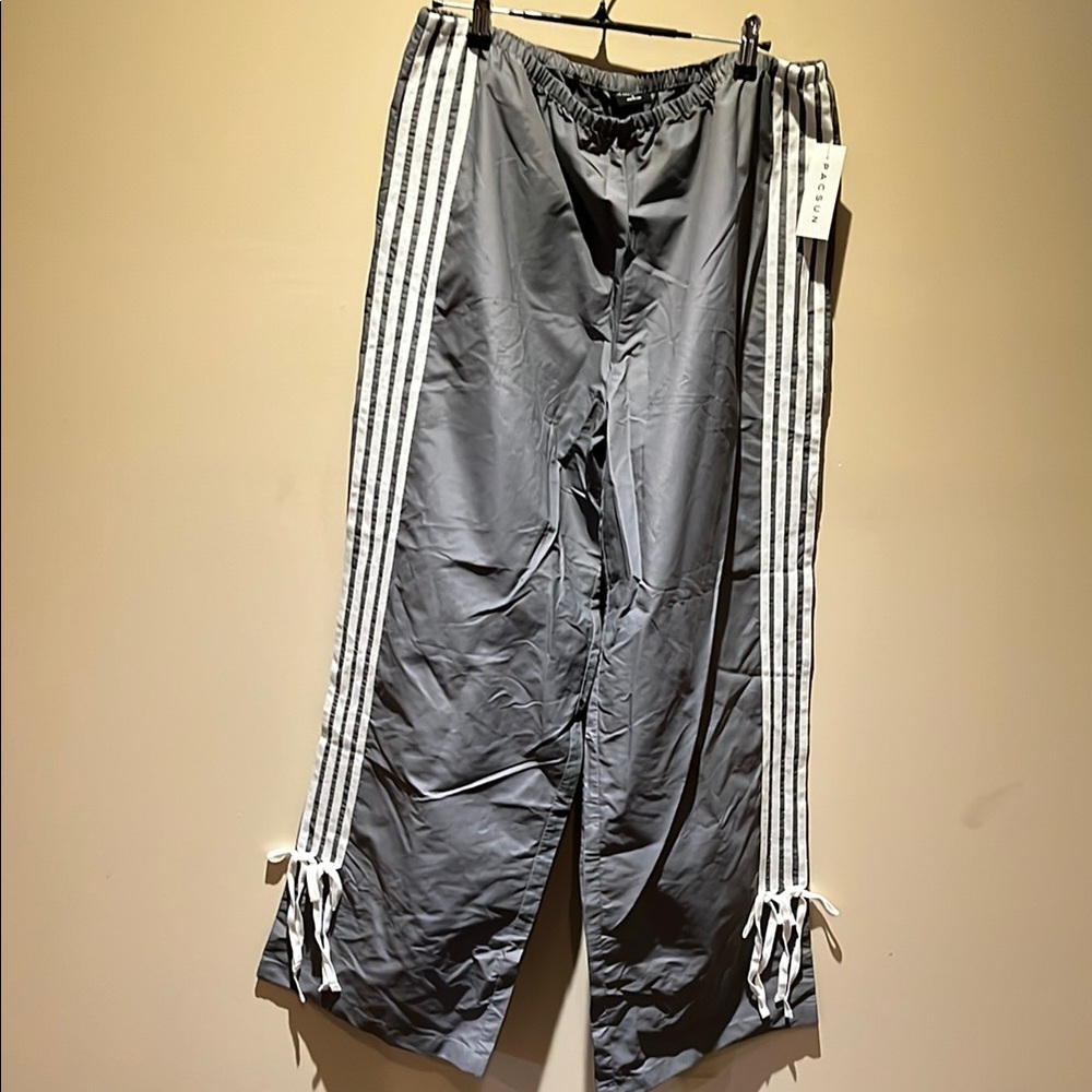 NWT PacSun baggy wide leg track pants size L